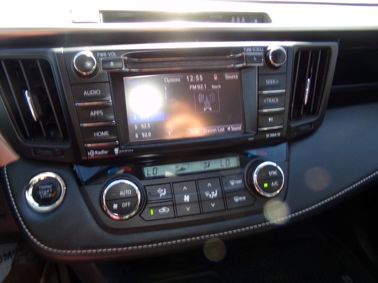 Used 2018 Toyota RAV4 XLE w/ Plus Extra Value Package AWD/4WD image 63