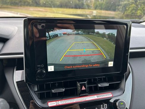 Certified 2025 Toyota Corolla Cross XLE image 25