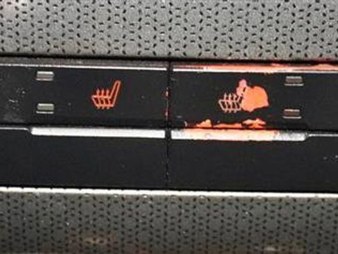 Used 2010 Ford F150 Raptor image 20