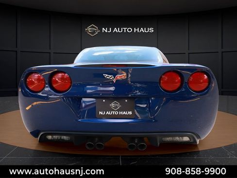 Used 2006 Chevrolet Corvette Coupe w/ Preferred Equipment Group RWD image 15
