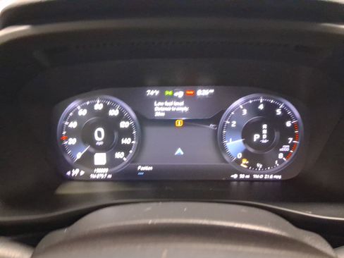 Used 2020 Volvo XC40 T5 R-Design w/ Protection Package Premier AWD/4WD image 25