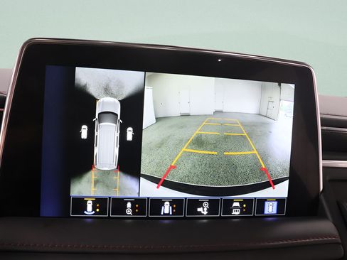 Used 2022 Chevrolet Tahoe RST w/ Luxury Package AWD/4WD image 13