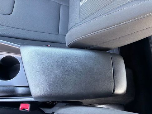 Used 2024 Hyundai Elantra SE image 34