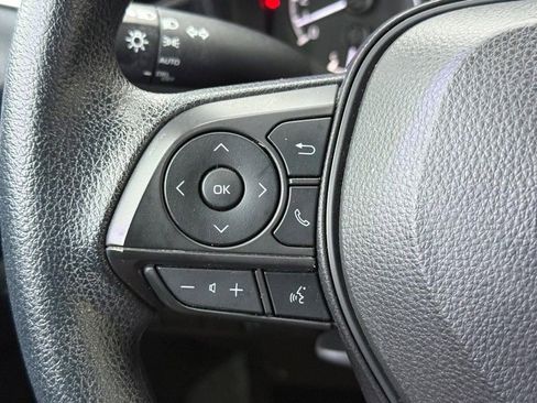 Used 2022 Toyota Corolla LE image 20