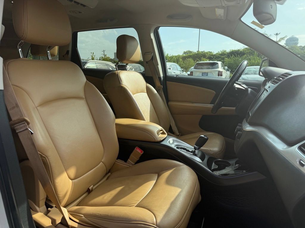Used 2013 Dodge Journey Crew w/ Flexible Seating Group FWD image 16