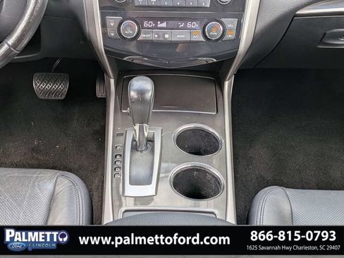 Used 2014 Nissan Altima 2.5 SL w/ Moonroof Package FWD image 17