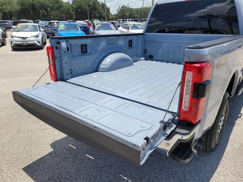 Used 2026 Ford F250 Lariat AWD/4WD image 11