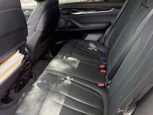 Used 2018 BMW X5 xDrive50i AWD/4WD image 7