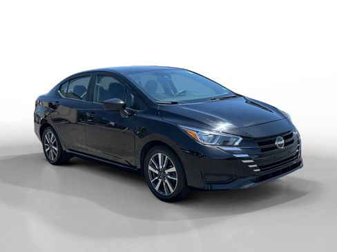 Used 2023 Nissan Versa SV FWD image 7