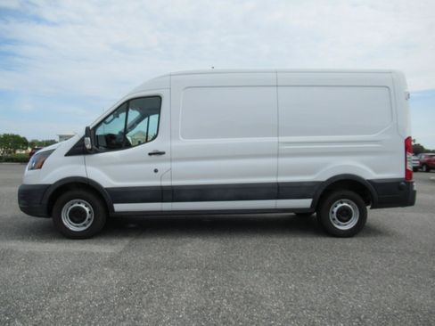 Used 2024 Ford Transit 250 148 Medium Roof w/ Load Area Protection Package RWD image 4