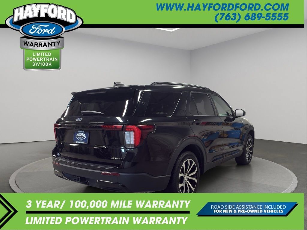 Used 2026 Ford Explorer ST-Line AWD/4WD image 3