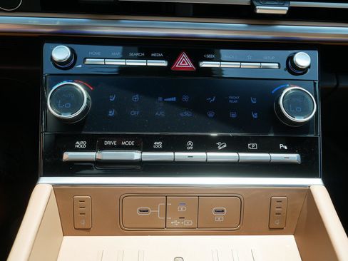 New 2026 Hyundai Santa Fe Calligraphy AWD/4WD image 9