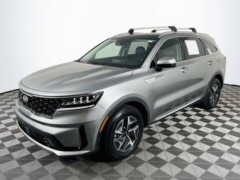 Used 2021 Kia Sorento EX FWD image 4