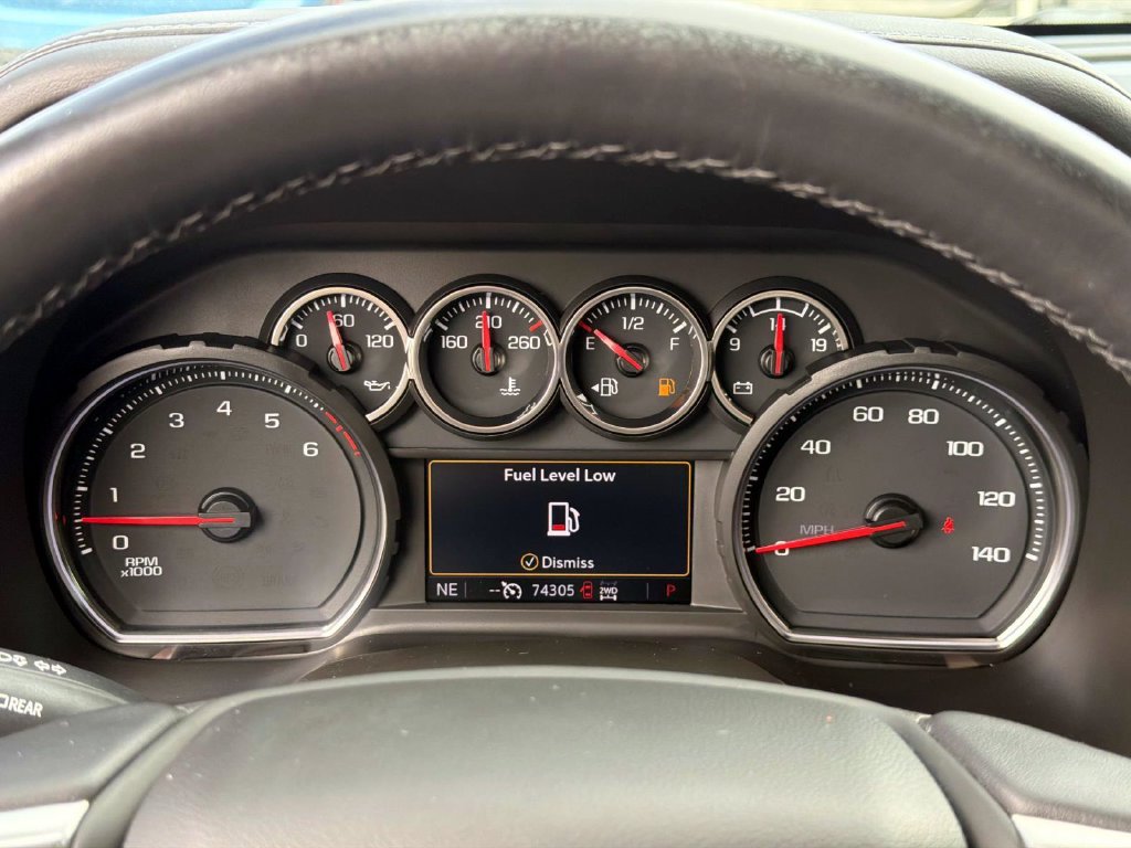 Used 2021 Chevrolet Suburban Z71 w/ Rear Media and Nav Package AWD/4WD image 27