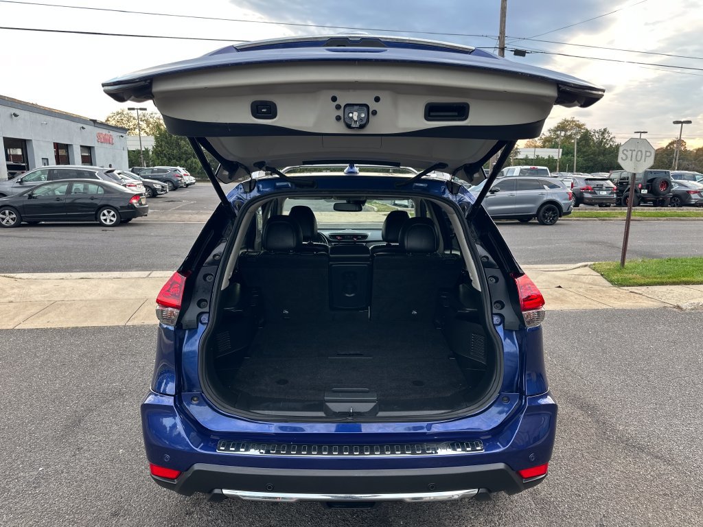 Used 2019 Nissan Rogue SL w/ Premium Package AWD/4WD image 17