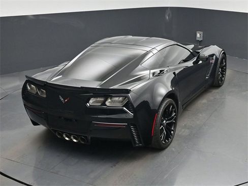 Used 2015 Chevrolet Corvette Z06 w/ 2LZ Preferred Equipment Group image 38