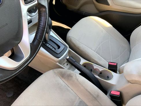 Used 2014 Ford Fiesta SE FWD image 13