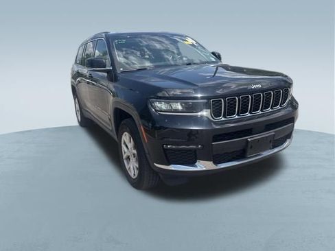 Used 2022 Jeep Grand Cherokee L Limited AWD/4WD image 9