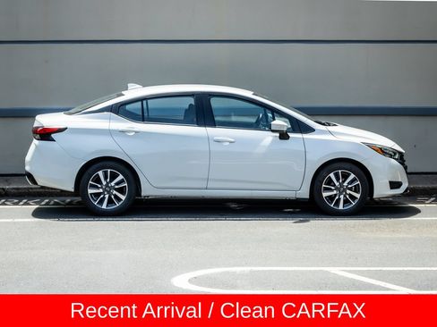 Used 2025 Nissan Versa SV FWD image 9