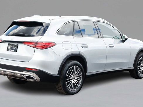 Used 2026 Mercedes-Benz GLC 300 4MATIC image 5