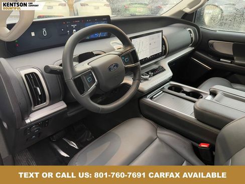 Used 2025 Ford Expedition Max Active AWD/4WD image 29
