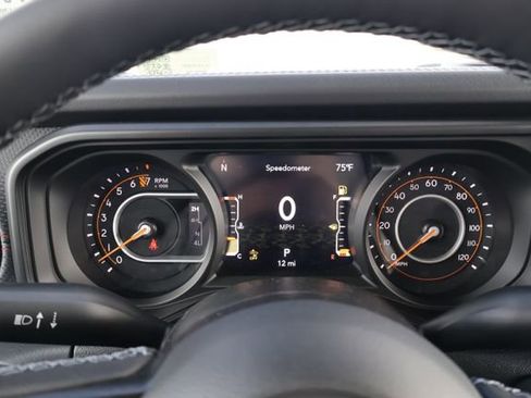 New 2026 Jeep Gladiator Rubicon w/ Safety Group AWD/4WD image 15