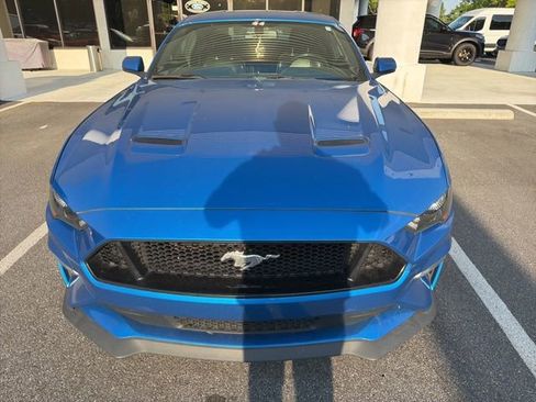 Used 2019 Ford Mustang GT Premium w/ GT Performance Package RWD image 5