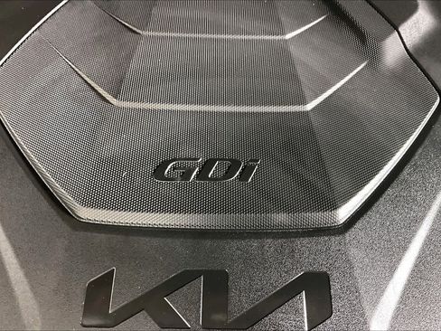 Used 2024 Kia Telluride S FWD image 31