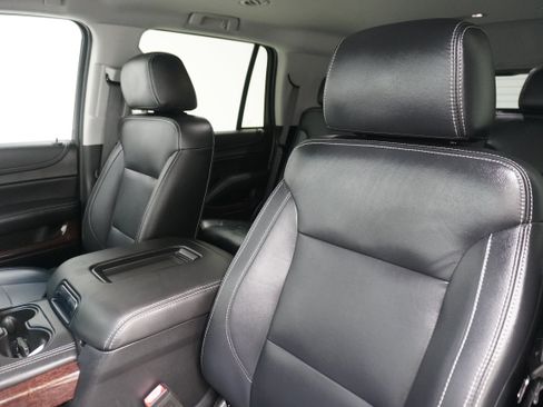 Used 2019 GMC Yukon SLE AWD/4WD image 12