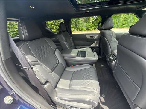 Used 2025 INFINITI QX80 Autograph AWD/4WD image 27