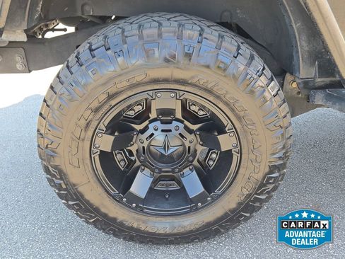 Used 2014 Jeep Wrangler Sport w/ Connectivity Group AWD/4WD image 8