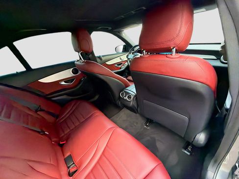 Used 2019 Mercedes-Benz C 300 Sedan image 29