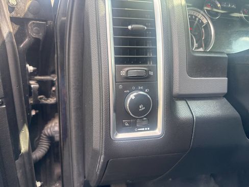 Used 2016 RAM 1500 Big Horn image 17