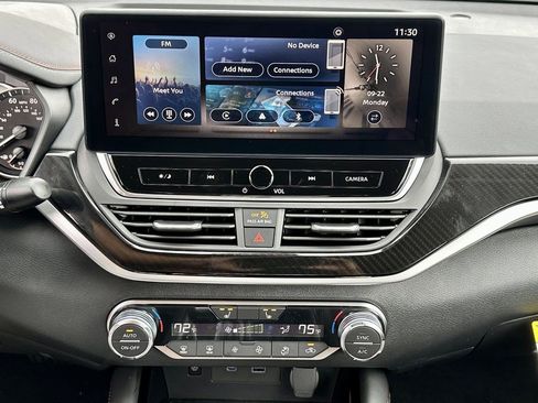 Certified 2025 Nissan Altima 2.5 SR w/ SR Premium Package FWD image 26