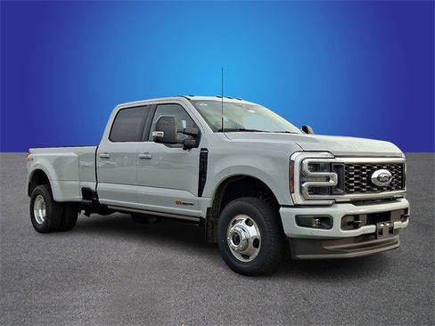 New 2026 Ford F350 Platinum image 2