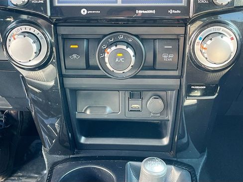 Used 2020 Toyota 4Runner TRD Off-Road image 30