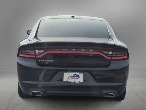 Used 2020 Dodge Charger SXT image 7