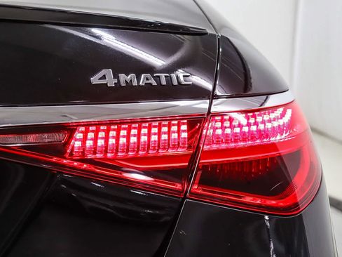 Used 2023 Mercedes-Benz S 580 4MATIC Sedan image 11