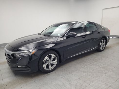 Used 2018 Honda Accord EX image 2