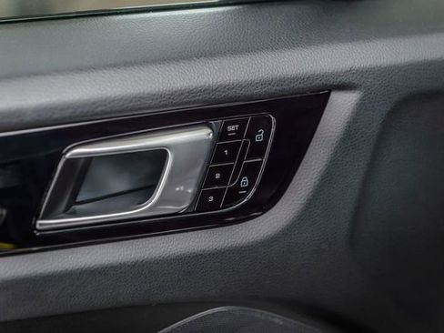 Used 2019 Porsche Cayenne image 49