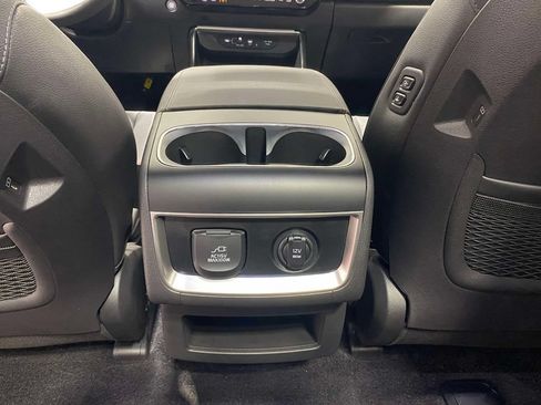 New 2026 Kia Carnival SX Prestige FWD image 12