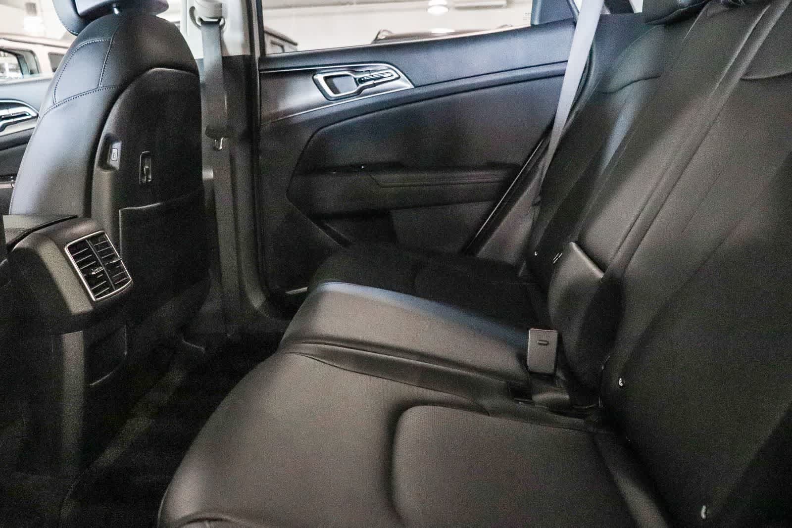 Used 2024 Kia Sportage EX FWD image 18