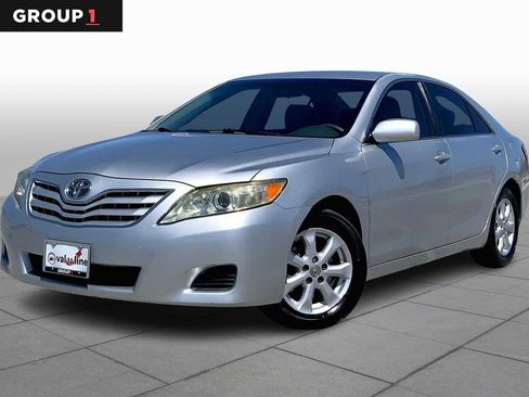 Used 2011 Toyota Camry LE w/ LE Extra-Value Pkg image 1