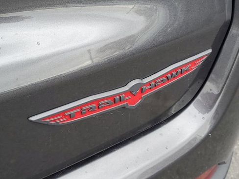 Used 2022 Jeep Compass Trailhawk w/ Trailhawk Convenience Group image 9