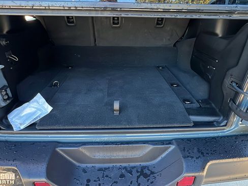 Used 2025 Jeep Wrangler Unlimited Rubicon 4xe w/ Convenience Group image 13