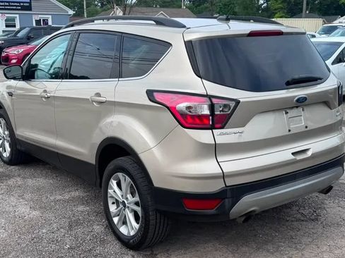 Used 2018 Ford Escape SE AWD/4WD image 3