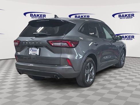 Used 2023 Ford Escape ST-Line image 5