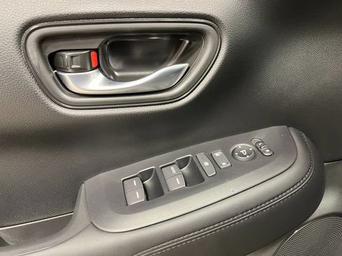 New 2027 Honda HR-V LX image 12