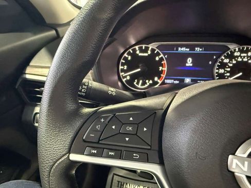 Used 2025 Nissan Altima 2.5 SV image 28