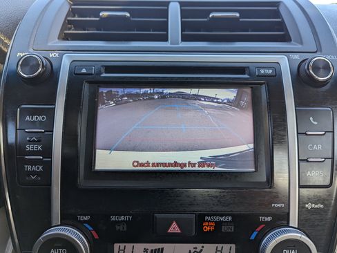 Used 2013 Toyota Camry XLE image 21